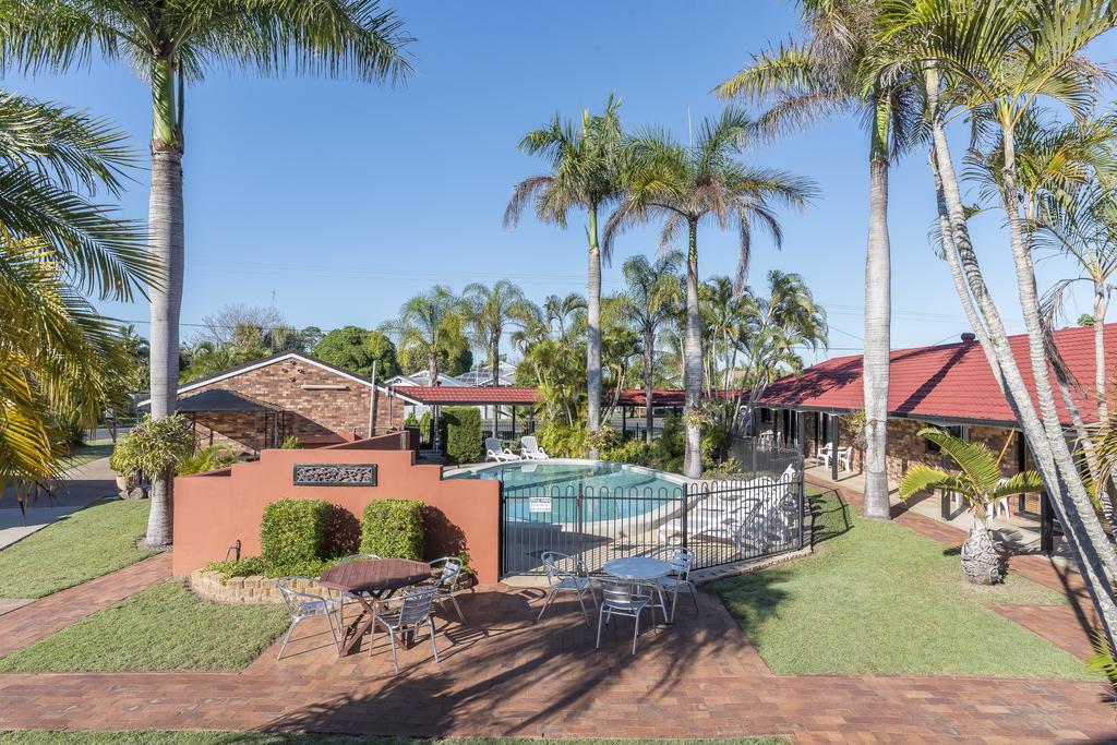Hervey Bay Colonial Lodge Torquay Bagian luar foto