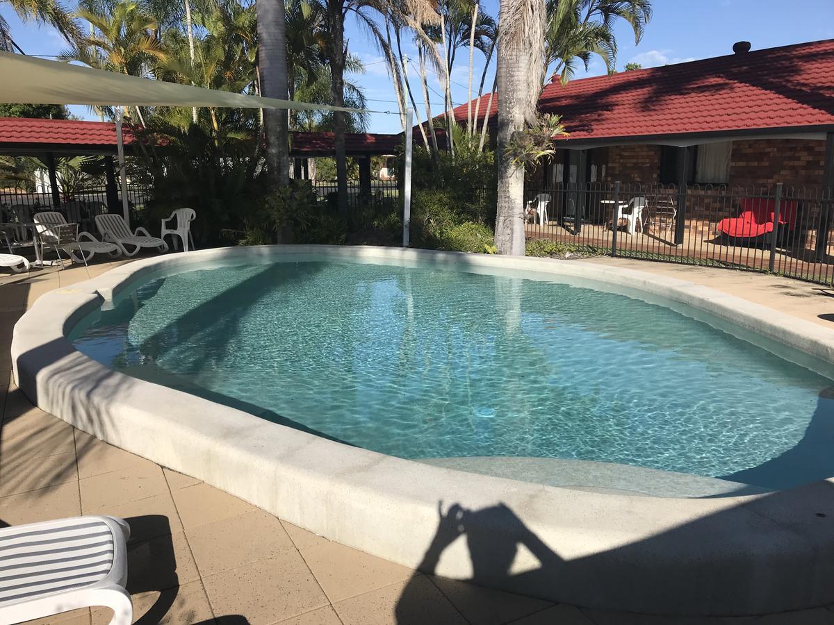 Hervey Bay Colonial Lodge Torquay Bagian luar foto