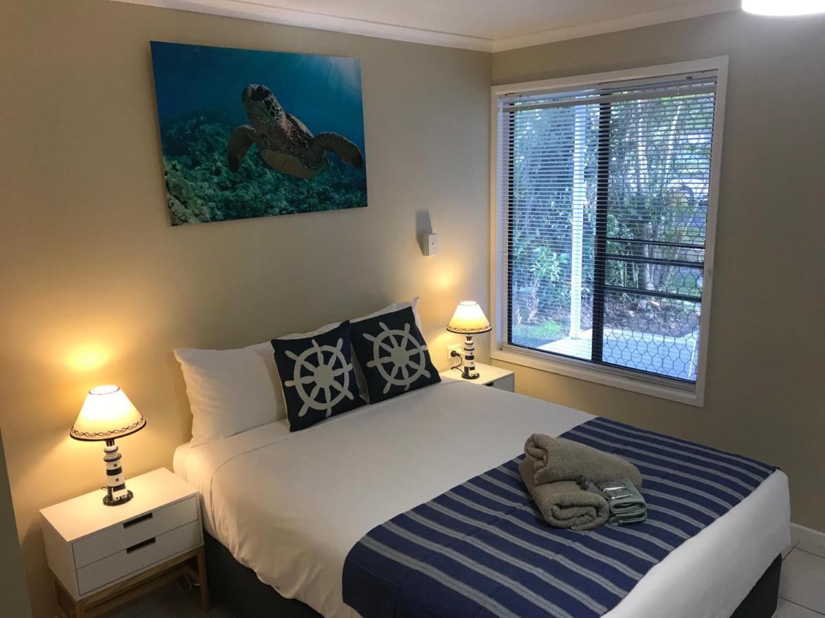 Hervey Bay Colonial Lodge Torquay Bagian luar foto