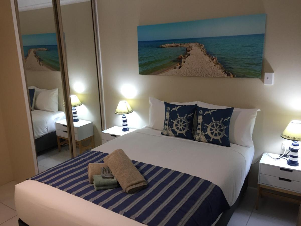 Hervey Bay Colonial Lodge Torquay Bagian luar foto
